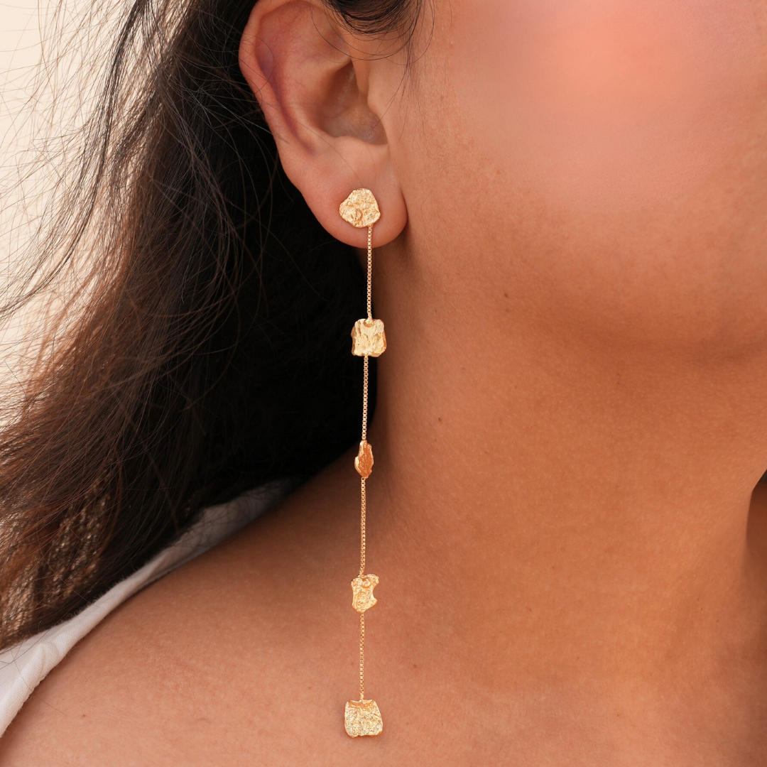 Elara Danglings
