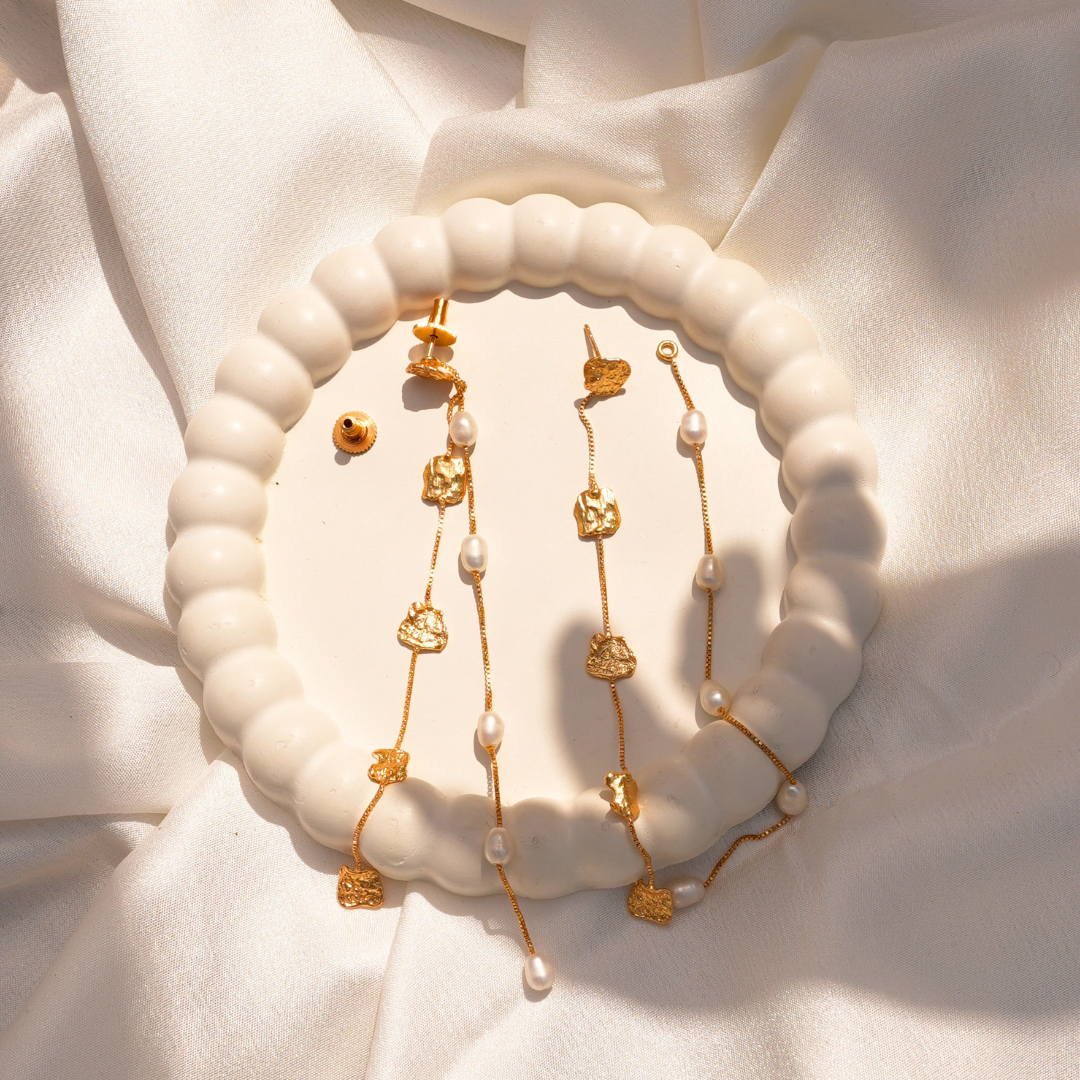 Elara Danglings