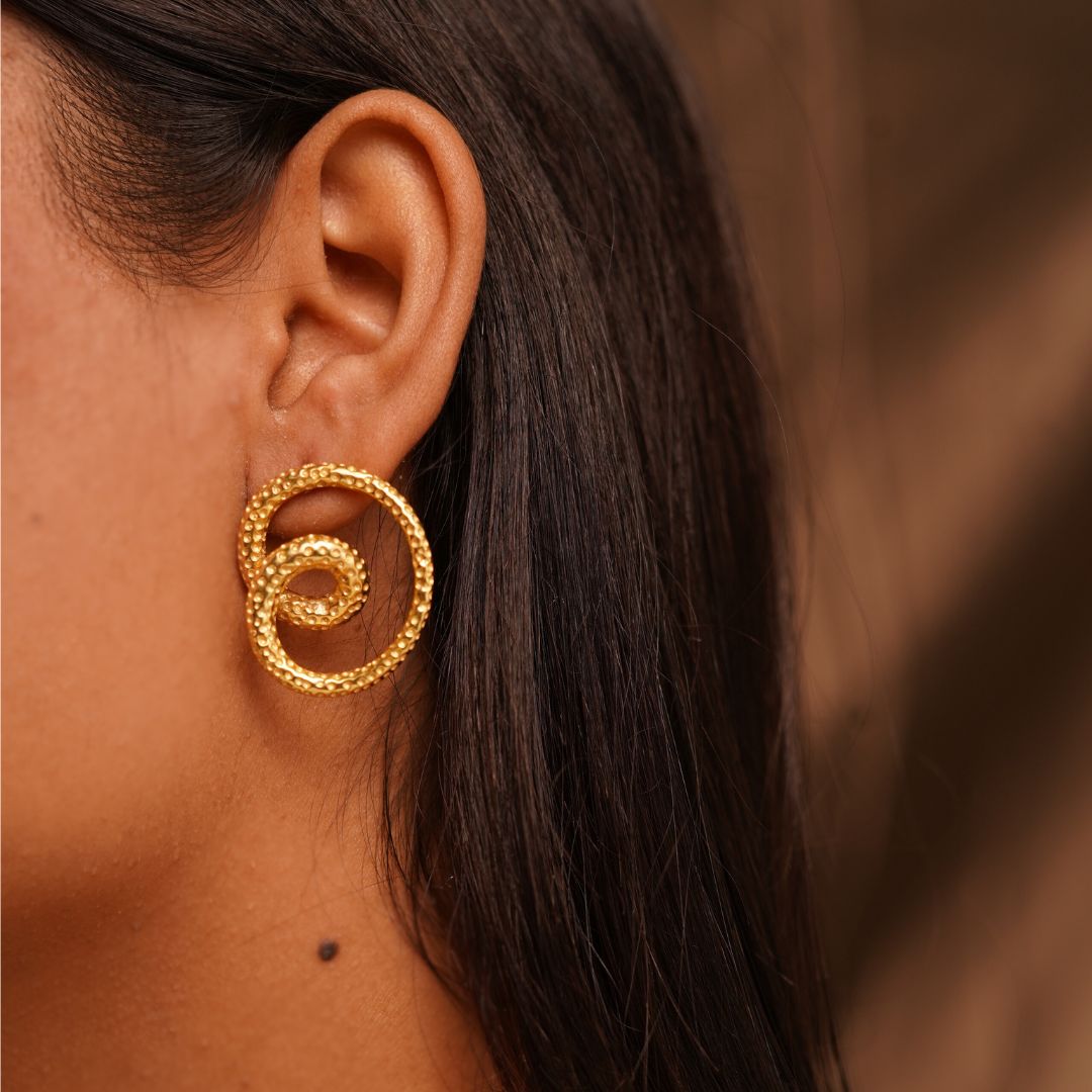Pretzel Studs