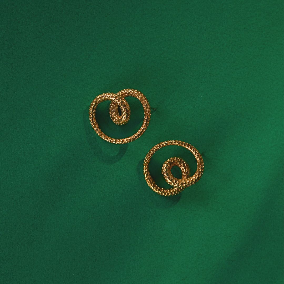 Pretzel Studs