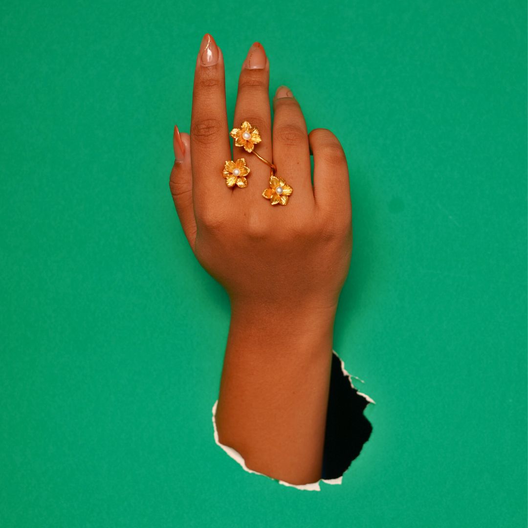 Blossom of 3 flowers