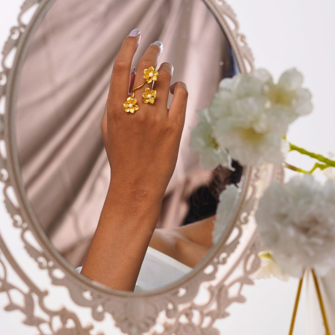 Blossom of 3 flowers