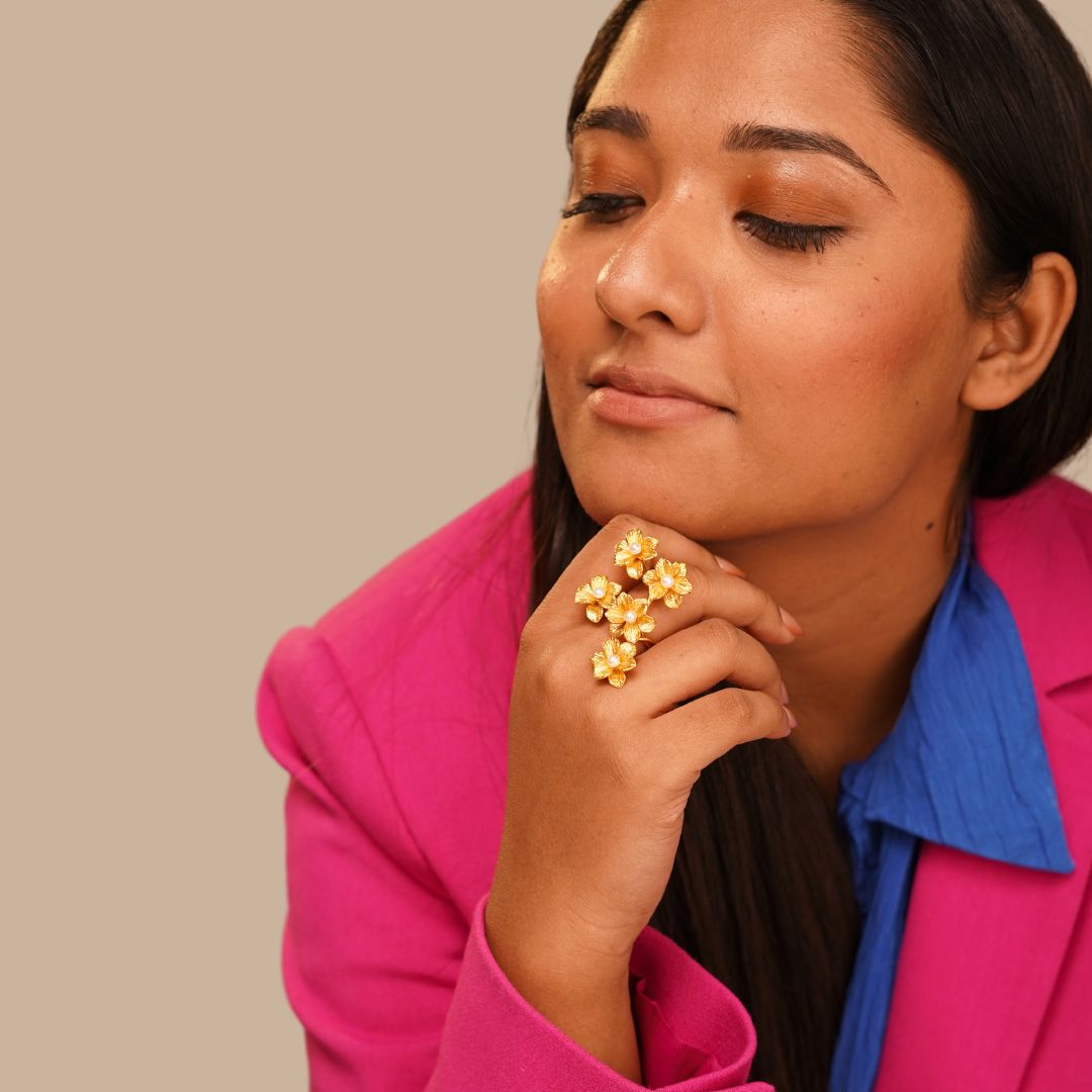 Blossom of 5 flowers