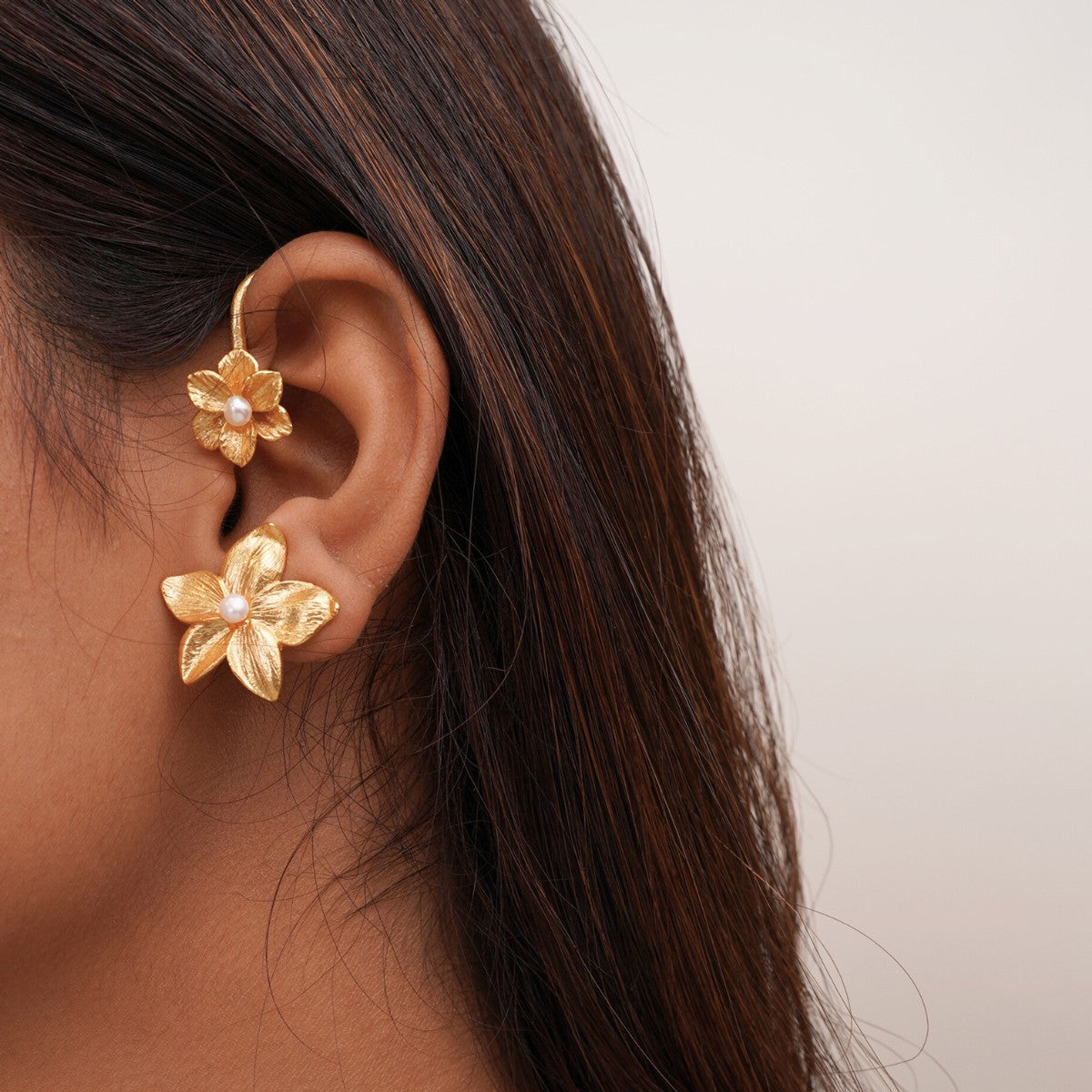 Hibiscus Earcuff